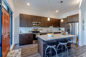 Gourmet Kitchen Islands at 44 Washington, Missouri, 64111